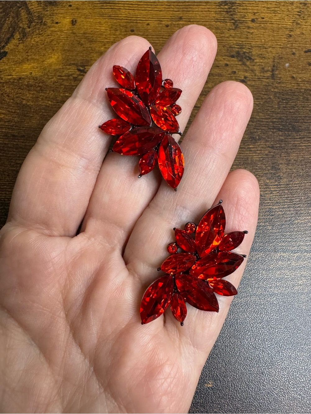 Red Crystal Leaf Cluster Earrings - Women Jewelry